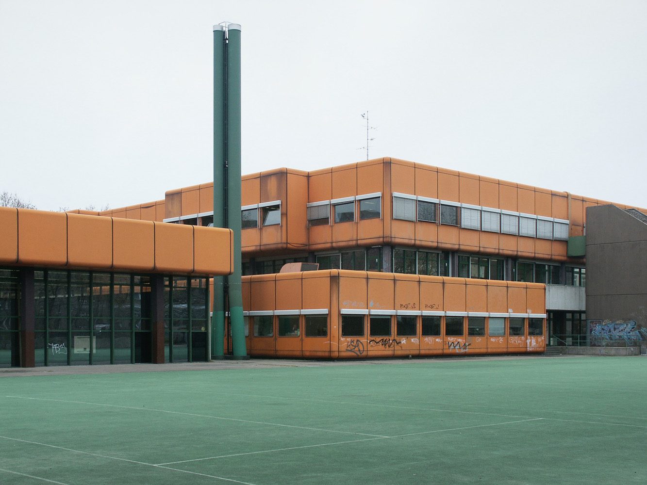 2001-2009 restmodern – photo series, documentary photography by Andreas Muhs